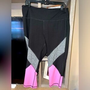 Lane Bryant Livi Activ Capri Leggings sz 18/20